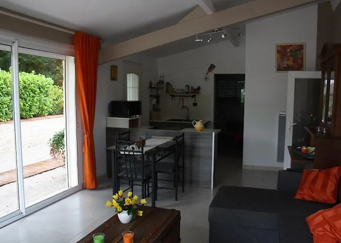 بيت للعطل La Perle Du Lot *